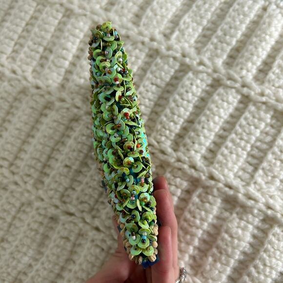 Hand beaded- mini wallet coin purse- seashellls beach- sequin- some wear- retro - Picture 2 of 8